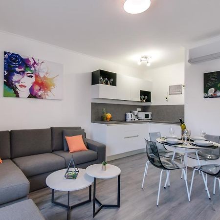 Apartments Sherri Fiume Kültér fotó